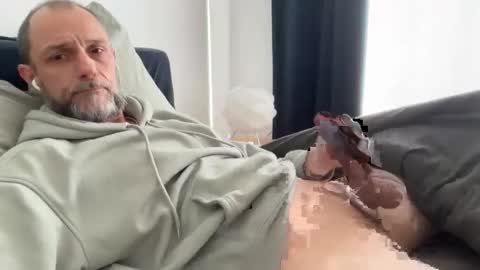 Snapshot of nicobixxxx chatting on 11-10-25, 12:15 nicobixxxx online show from 11-10-25, 12:15