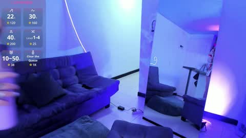 Snapshot of nicoblacke chatting on 09-25-25, 12:31 Nico Blacke     online show from 09-25-25, 12:31