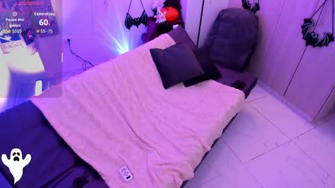 Snapshot of nicoblacke chatting on 10-24-25, 12:12 Nico Blacke     online show from 10-24-25, 12:12