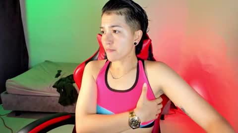 Snapshot of nicocoox chatting on 10-31-25, 02:01 NICO online show from 10-31-25, 02:01