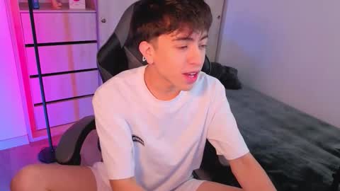 Nicolas online show from 09-23-25, 07:06