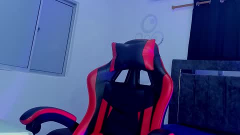 Nicol online show from 09-14-25, 02:33