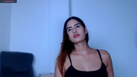 Snapshot of nicol_xx1 chatting on 01-08-26, 08:00 Nicol online show from 01-08-26, 08:00