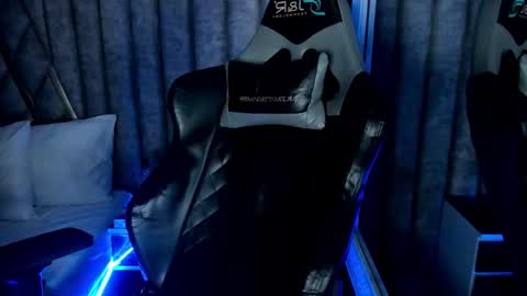 Nicolai online show from 01-15-26, 11:59