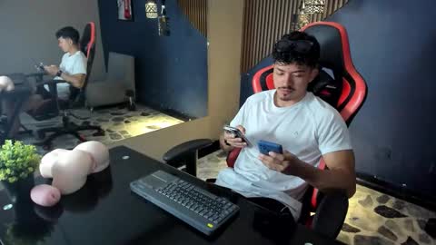 Nicolai online show from 02-26-26, 07:24