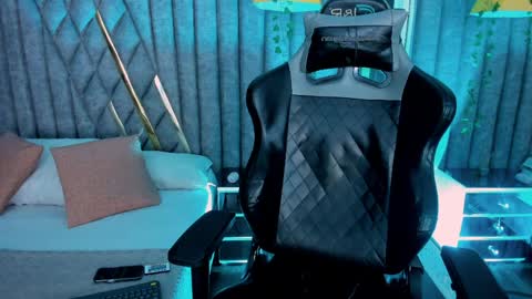 Nicolai online show from 04-08-26, 12:05