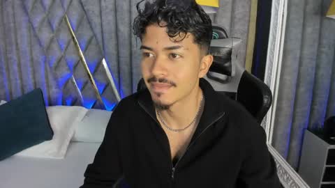 Nicolai online show from 04-22-26, 12:07