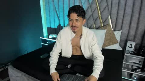 Nicolai online show from 04-25-26, 12:30