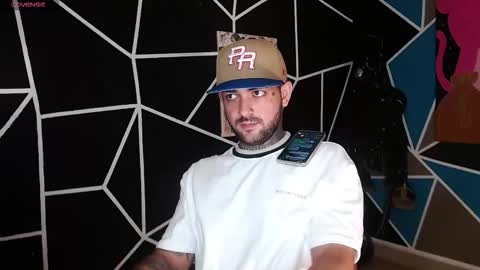 Snapshot of nicolas_torres99 chatting on 10-30-25, 02:24 nicolas online show from 10-30-25, 02:24