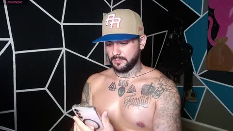 Snapshot of nicolas_torres99 chatting on 12-01-25, 01:54 nicolas online show from 12-01-25, 01:54