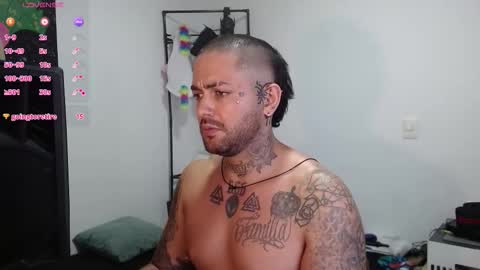 nicolas online show from 12-23-25, 03:15