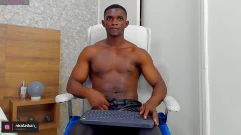 Nicolas online show from 12-14-24, 06:41