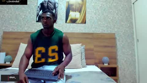 Nicolas online show from 02-26-25, 05:28