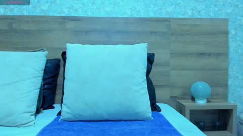 Nicolas online show from 09-17-25, 12:18