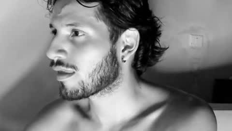 Snapshot of nicolasrodrii chatting on 02-18-25, 03:53 nicolasrodrii online show from 02-18-25, 03:53