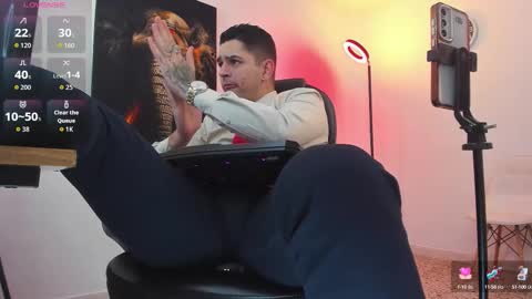 Nicolas Fellener online show from 10-04-25, 04:43