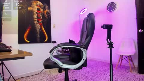 Nicolas Fellener online show from 10-06-25, 04:54