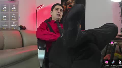 Nicolas Fellener online show from 12-23-25, 05:05