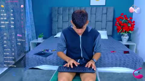 Snapshot of nicolastorres__ chatting on 10-22-25, 07:19 nicolastorres__ online show from 10-22-25, 07:19