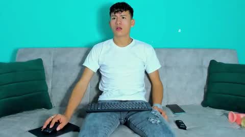 Snapshot of nicolastorres__ chatting on 11-22-25, 02:43 nicolastorres__ online show from 11-22-25, 02:43