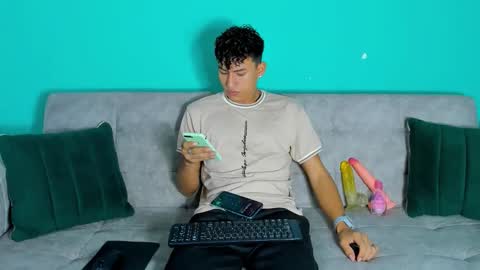 Snapshot of nicolastorres__ chatting on 11-25-25, 06:35 nicolastorres__ online show from 11-25-25, 06:35