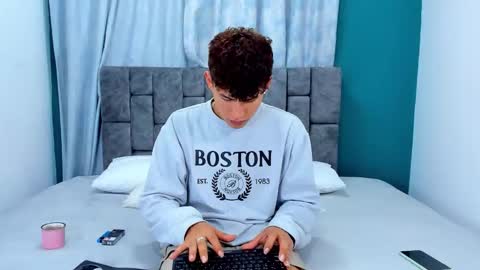 Snapshot of nicolastorres__ chatting on 12-02-25, 07:25 nicolastorres__ online show from 12-02-25, 07:25