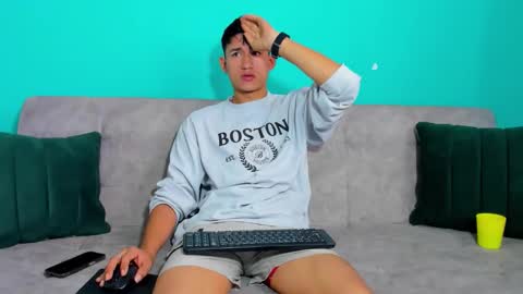 nicolastorres__ online show from 02-10-26, 08:57