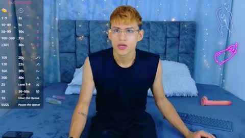 nicolastorres__ online show from 04-28-26, 02:10