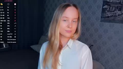 Nicoletta online show from 09-25-25, 06:00