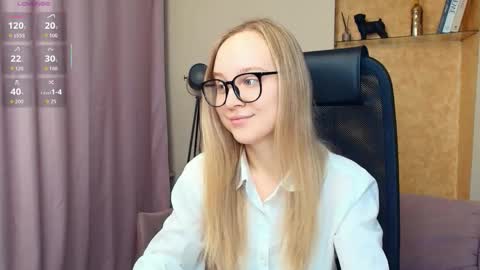 Snapshot of nicolavanderbie chatting on 11-27-25, 07:27 Nicoletta online show from 11-27-25, 07:27