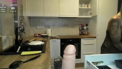 Snapshot of nicole122031 chatting on 06-12-26, 08:30 Secret Amateur HuGirl online show from 06-12-26, 08:30
