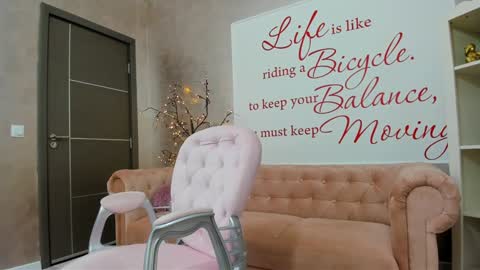 Nico online show from 12-17-24, 08:32