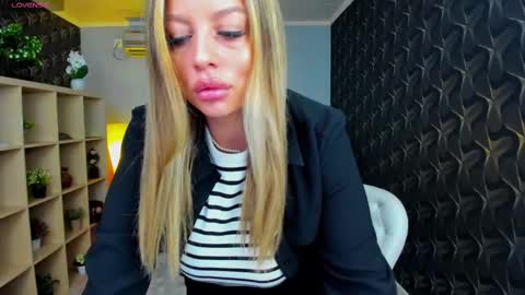 Nico online show from 03-11-25, 07:25