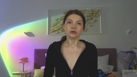 Nicole online show from 11-27-25, 09:39