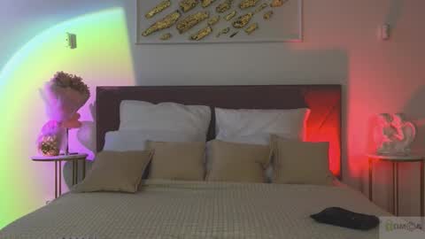 Nicole online show from 02-06-26, 09:18