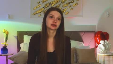 Nicole online show from 03-12-26, 09:21