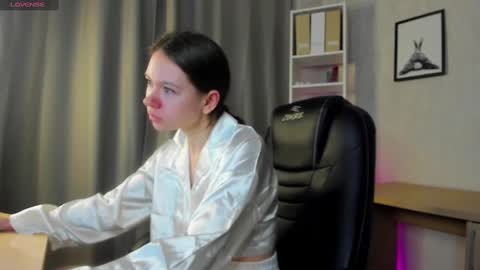 GMT7TueWedThSu 0300am-0900am. Sa 1000am-0400pm online show from 03-05-25, 08:10