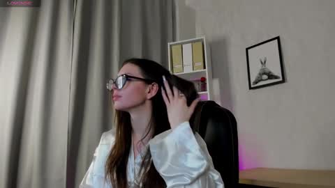 GMT7TueWedThSu 0300am-0900am. Sa 1000am-0400pm online show from 03-06-25, 11:20