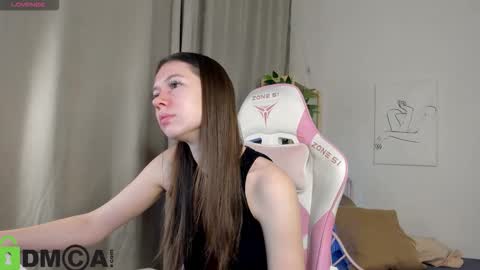 GMT7TueWedThSu 0300am-0900am. Sa 1000am-0400pm online show from 10-20-25, 07:58