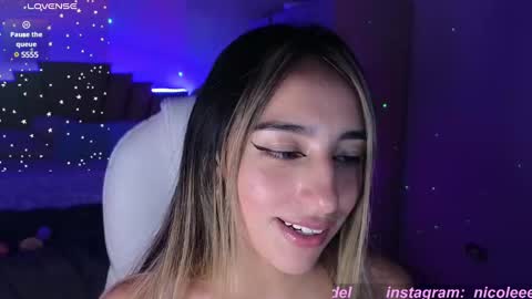 Snapshot of nicole_edwards chatting on 02-02-25, 11:11 Nicole online show from 02-02-25, 11:11