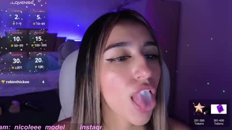 Snapshot of nicole_edwards chatting on 02-09-25, 09:06 Nicole online show from 02-09-25, 09:06