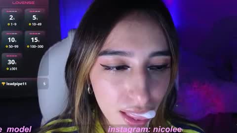 Snapshot of nicole_edwards chatting on 09-10-25, 12:43 Nicole online show from 09-10-25, 12:43