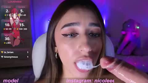 Snapshot of nicole_edwards chatting on 09-27-25, 06:02 Nicole online show from 09-27-25, 06:02