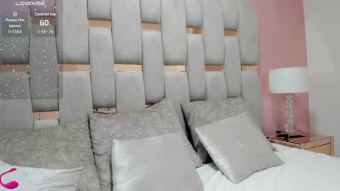 nicole_fisherr online show from 10-02-25, 05:03