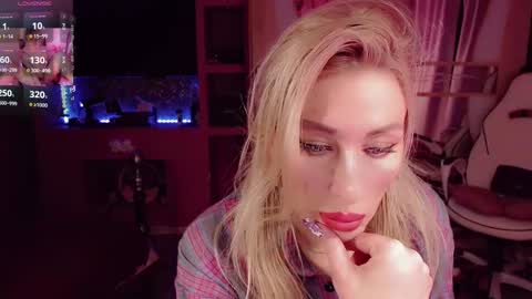 Nicole online show from 09-28-25, 10:15