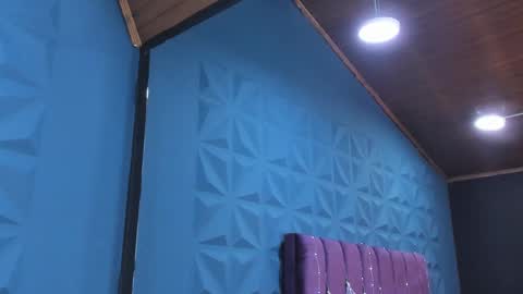 Nicole online show from 01-22-25, 05:59