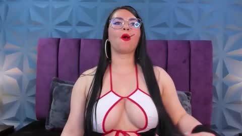 Snapshot of nicole_jonss chatting on 12-18-25, 03:34 Nicole online show from 12-18-25, 03:34