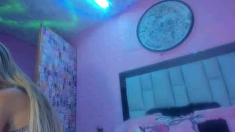 nicole_rosales online show from 01-14-26, 08:58