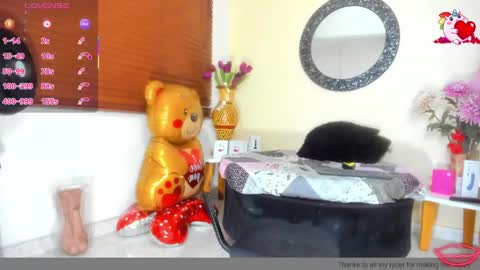 Nicole Santana online show from 04-16-26, 11:07