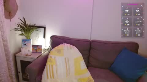 Nicole White online show from 03-04-25, 01:12